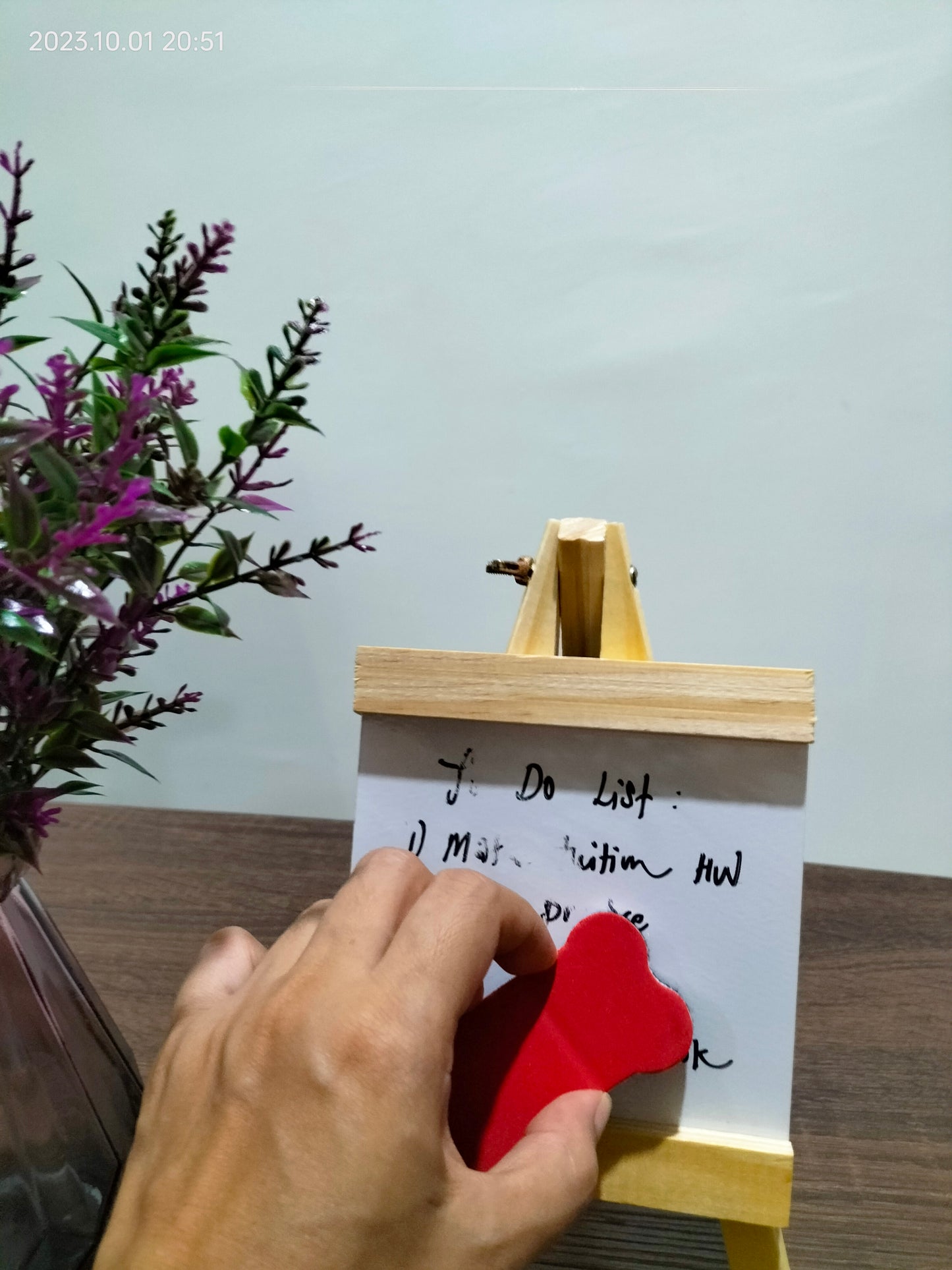 Mini Whiteboard/Blackboard Stand with Marker and Duster